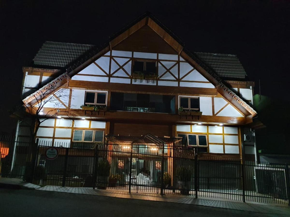 Hotel Chalet Monet - Granja Vianna كوتيا المظهر الخارجي الصورة