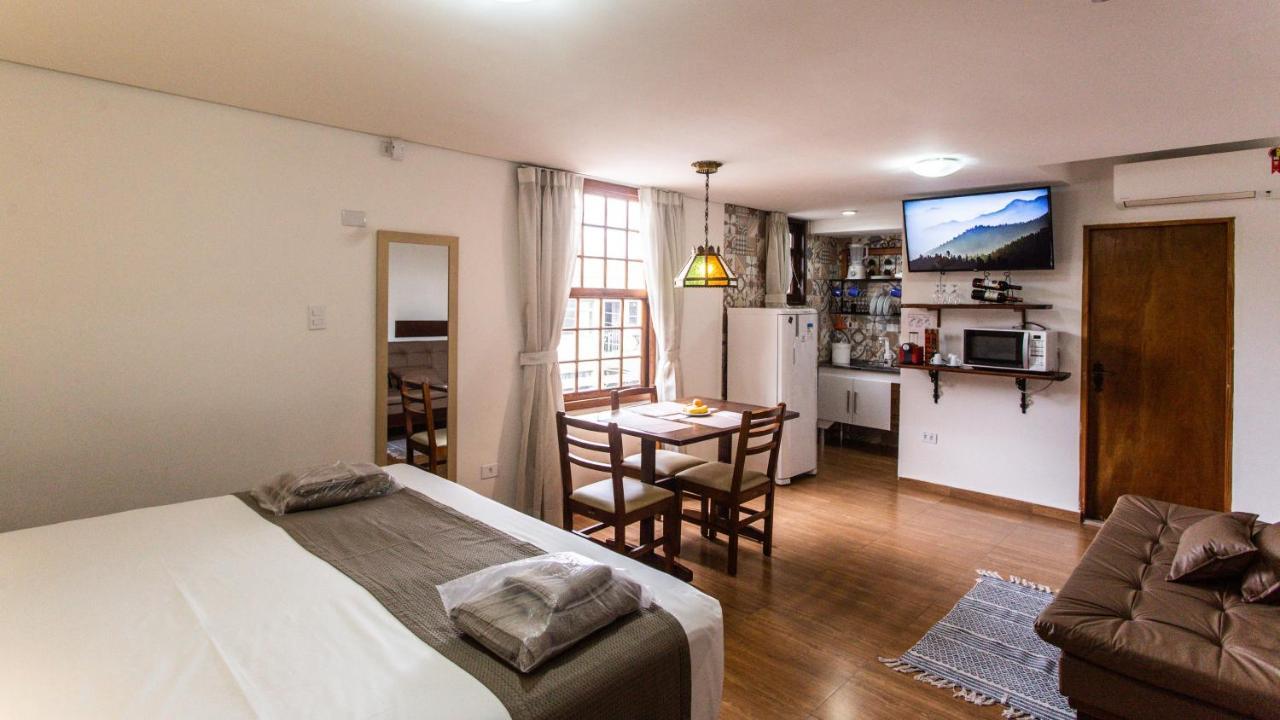 Hotel Chalet Monet - Granja Vianna كوتيا المظهر الخارجي الصورة