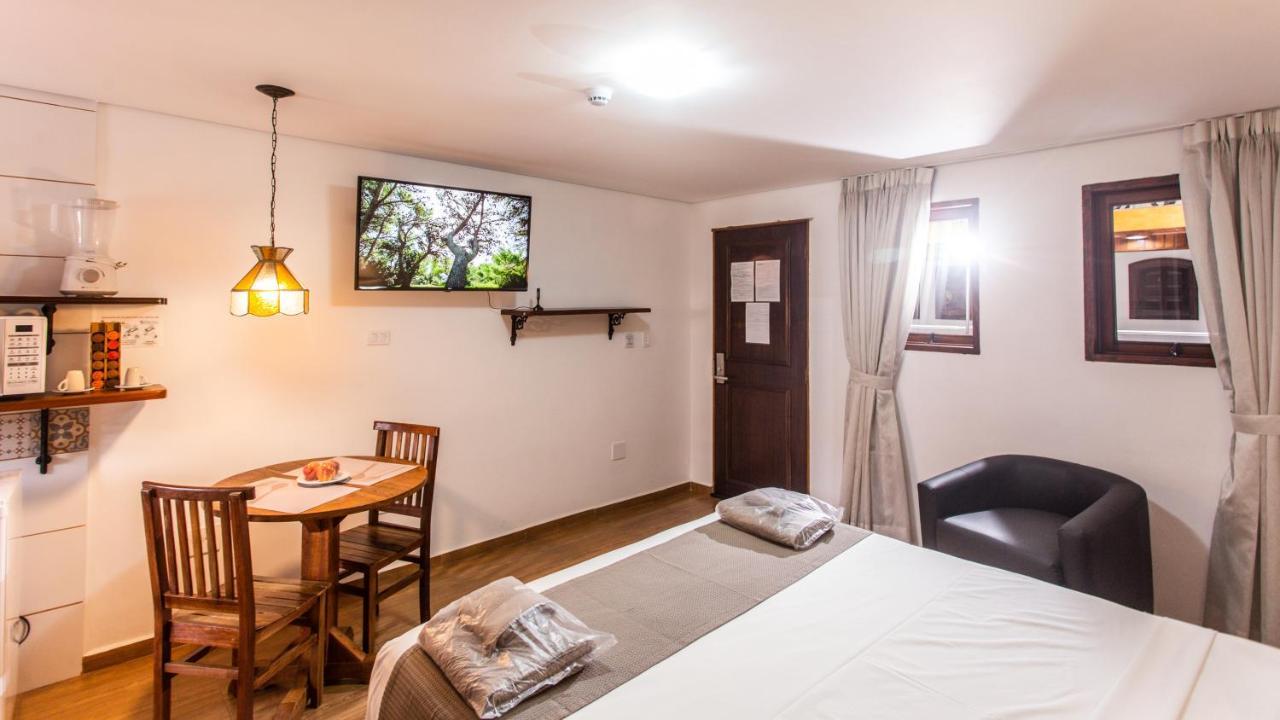 Hotel Chalet Monet - Granja Vianna كوتيا المظهر الخارجي الصورة