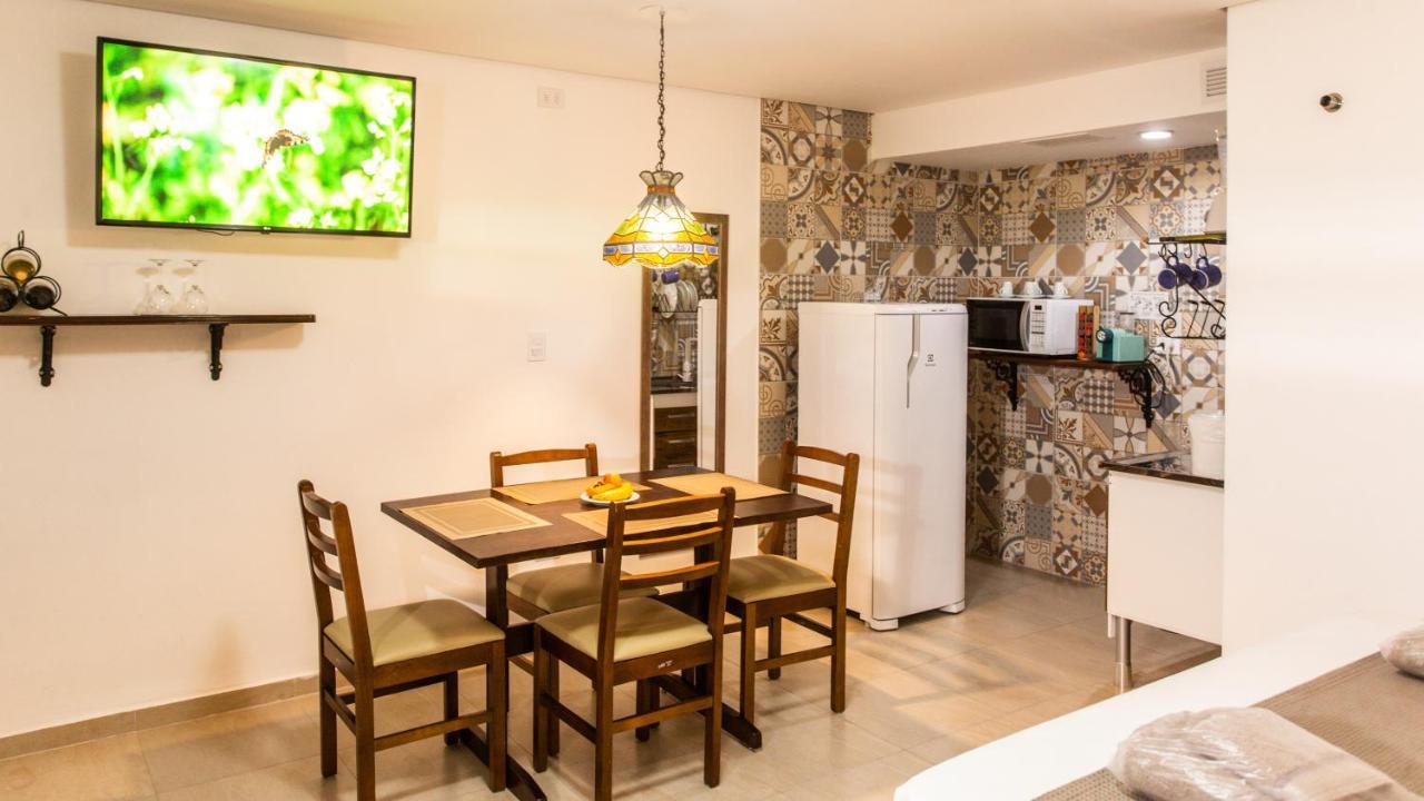 Hotel Chalet Monet - Granja Vianna كوتيا المظهر الخارجي الصورة